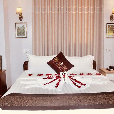 Hotel Iceland Мандалей Екстериор снимка